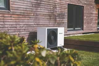 Vaillant aroTHERM plus Heat Pumps Benefit from UK ECO4 Grant Scheme