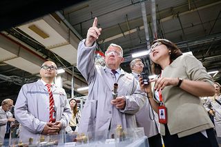 Danfoss welcomes Danish Foreign Minister Lars Løkke Rasmussen to landmark factory visit in Tianjin, China