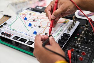 Emerson Introduces New All-in-One Engineering Laboratory for Academic Applications