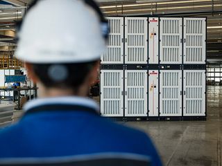 Mitsubishi Electric: Our Solutions for Data Center Redundancy