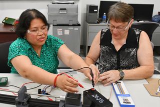 UMD Provides "Cool" Research Experience for Two School Teachers