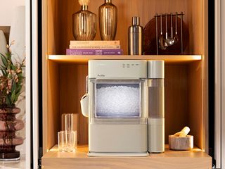 GE Profile™ Nugget Ice Maker Serves Looks With Every Scoop