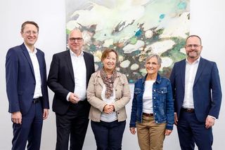 Lauda Celebrates 45th Company Anniversary of Jutta Mark and Gabriele Wobser