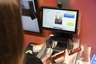 Artificial intelligence: From technological hype to strategic reality in retail