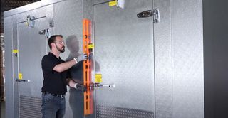 Norlake: when to Repair or Replace Your Walk-In