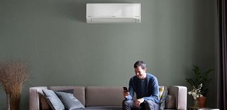 Hitachi | Split AC vs Window AC: Which one to choose?