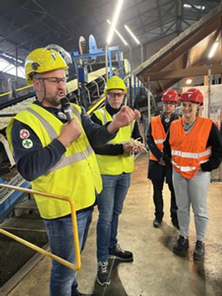 Clean crystals: visiting a heat pump in a sugar factory